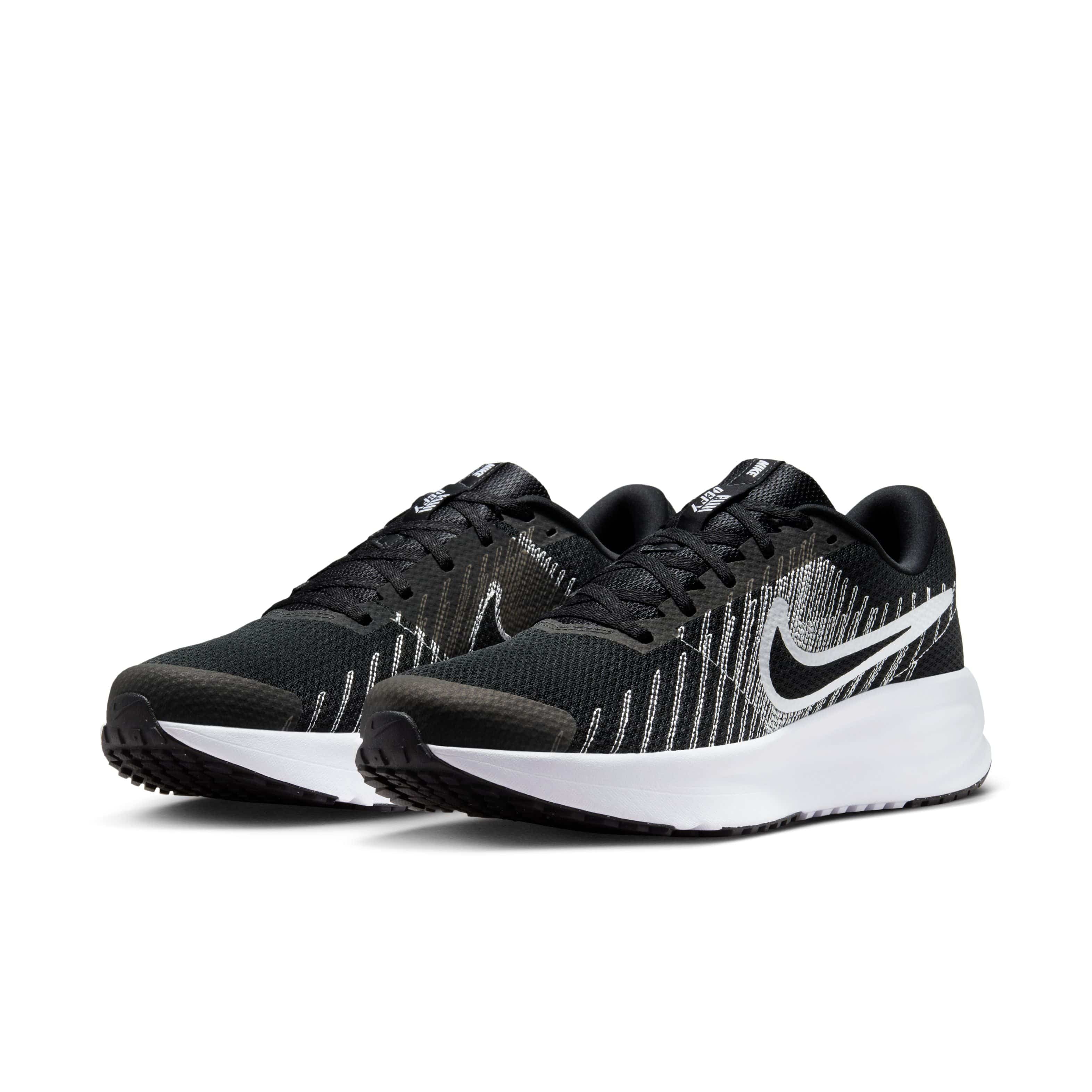 Nike Run Defy Running Shoes