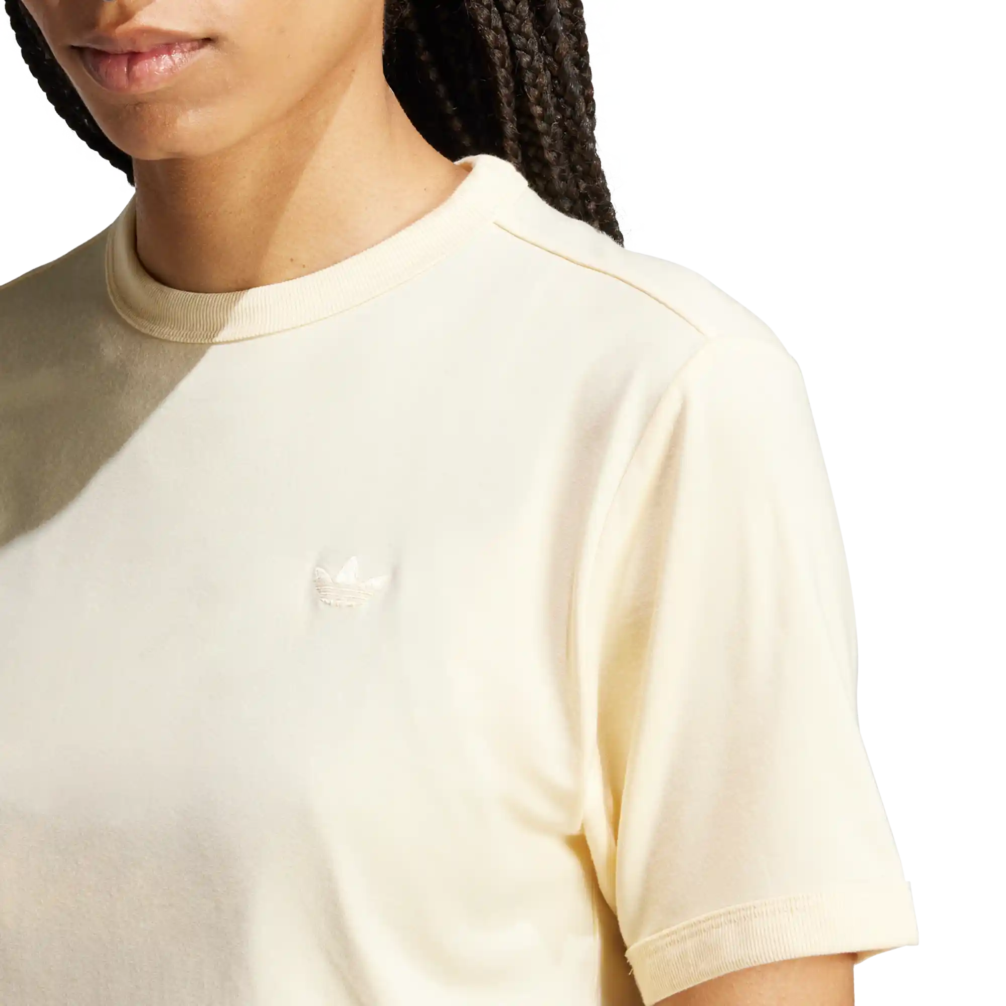 PREMIUM ESSENTIALS T-SHIRT