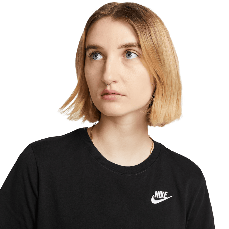 Nike Sportswear Club T-Shirt – Women's
