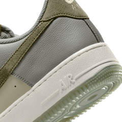 Air Force 1 07 Lv8 Ess+