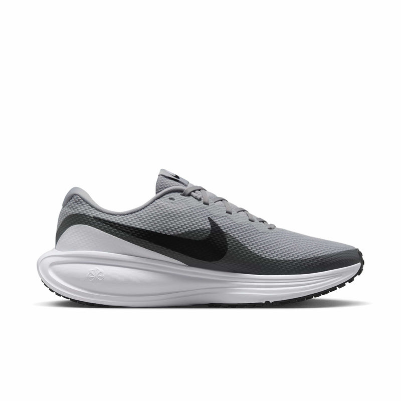 Nike Revolution 8