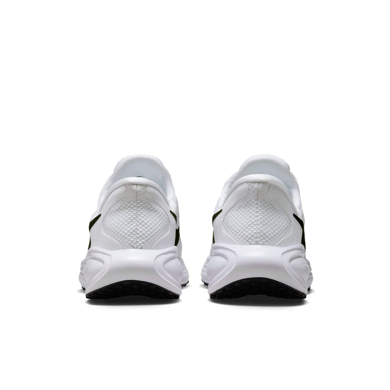 Nike Revolution 8 EasyOn Running Shoes