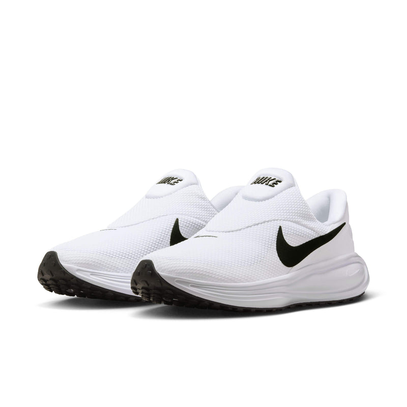 Nike Revolution 8 EasyOn Running Shoes