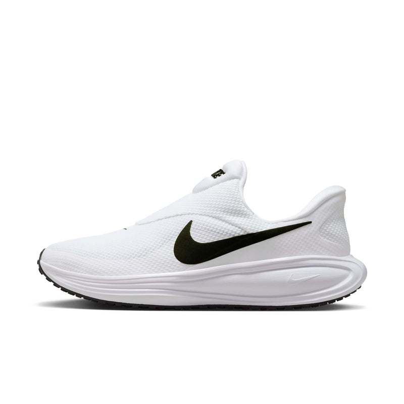 Nike Revolution 8 EasyOn Running Shoes