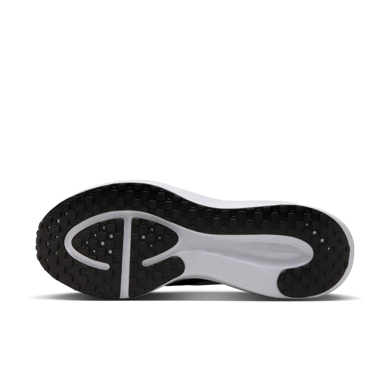 Nike Revolution 8 EasyOn Running Shoes