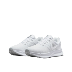 W Nike Run Swift 3