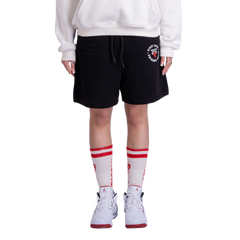 Black Shorts Chicago pulls