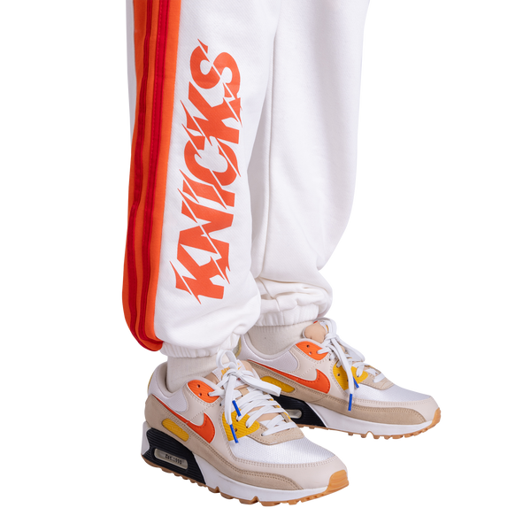 Knicks Strips Pants