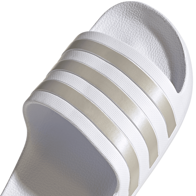 Adilette Aqua Slides