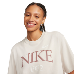 W Nsw Tee Classics Boxy