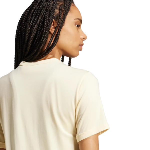 PREMIUM ESSENTIALS T-SHIRT