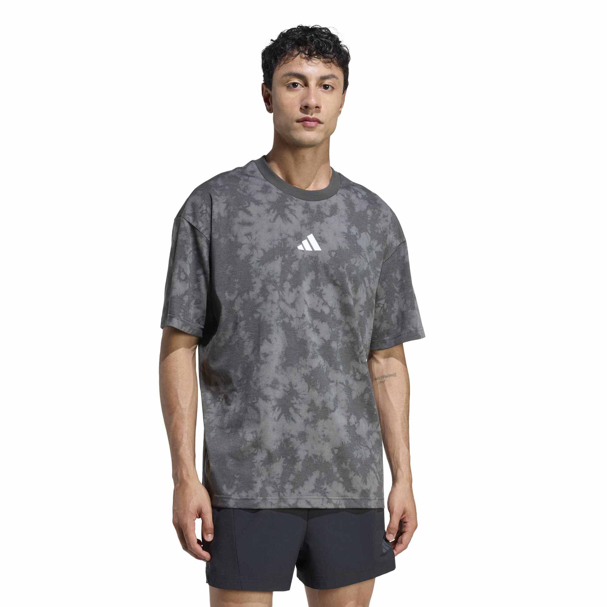 FUN TRAINING Graphic T-Shirt