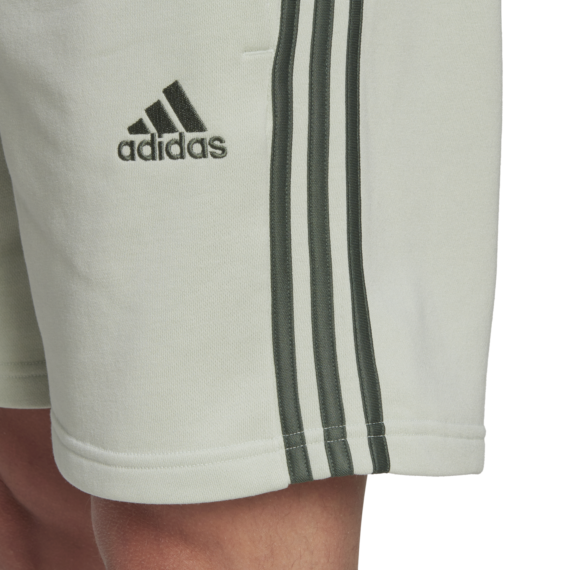 Essentials French Terry 3-Stripes Shorts (M)